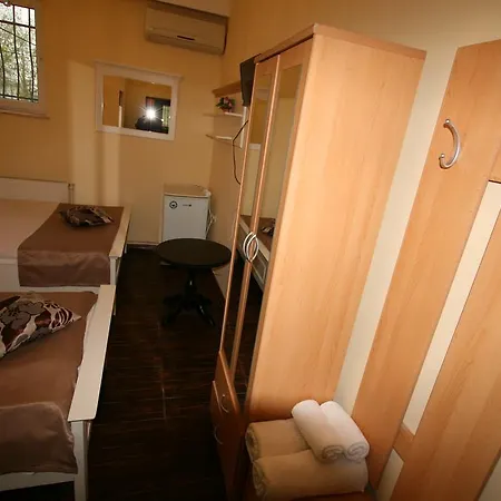 Hotel-hostel Mignon -private With Free Parking 3*