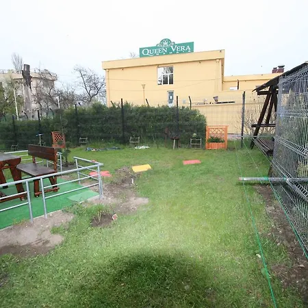 ゲストハウス Hotel-hostel Mignon -private With Free Parking 3*