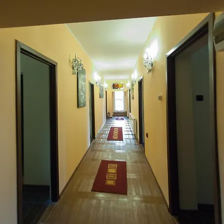 Hotel-hostel Mignon -private With Free Parking Pensiune Mamaia