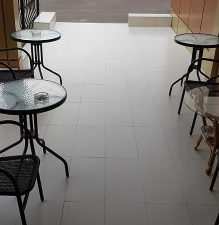 ゲストハウス Hotel-hostel Mignon -private With Free Parking