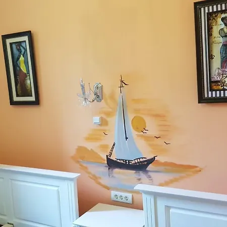 ゲストハウス Hotel-hostel Mignon -private With Free Parking 3*